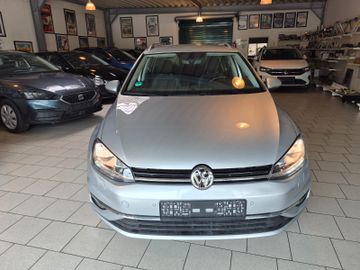 Volkswagen Golf - 9