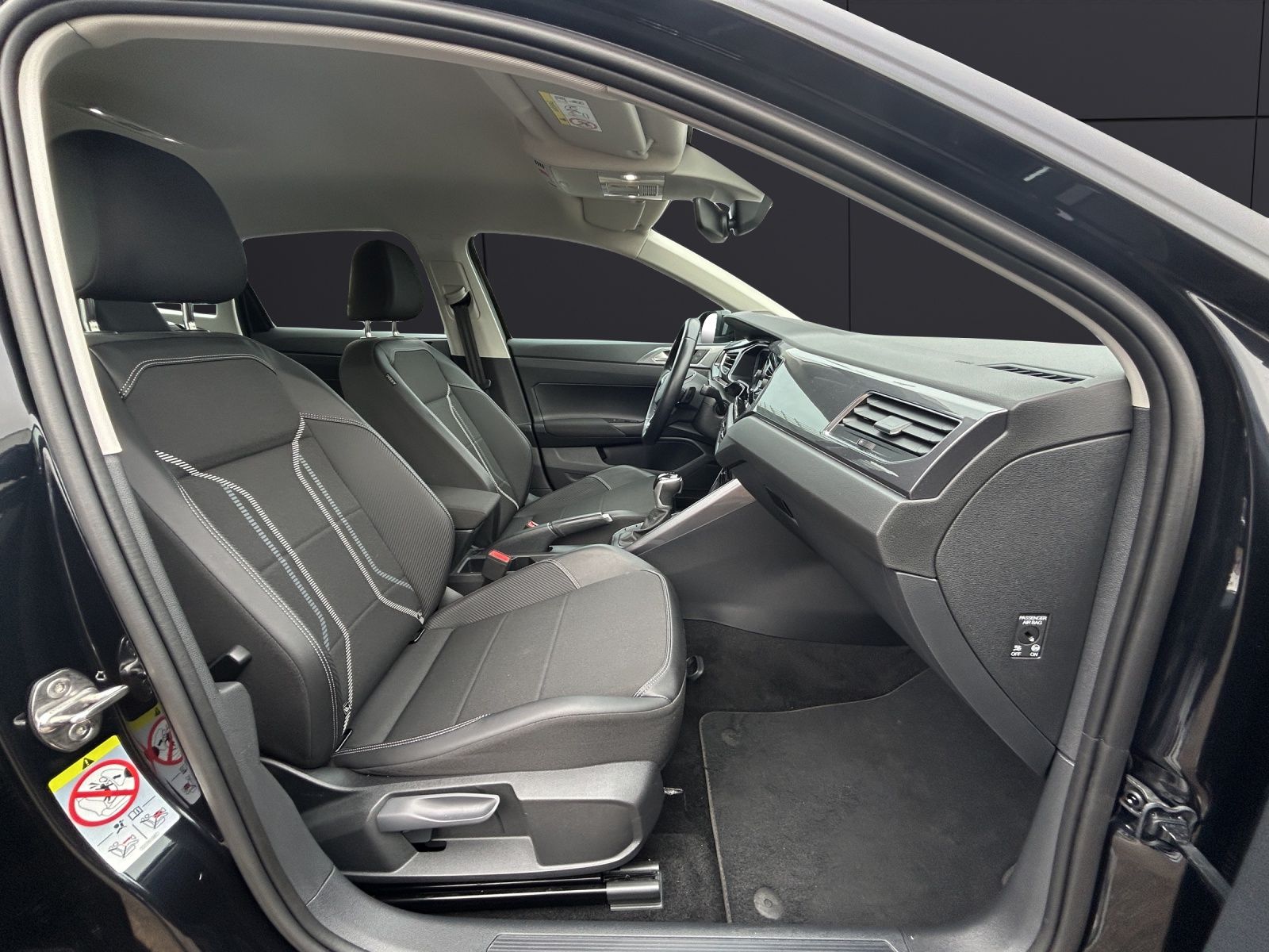 Fahrzeugabbildung Volkswagen Taigo TSI Style DSG Matrix AID ACC RFK SH 17"