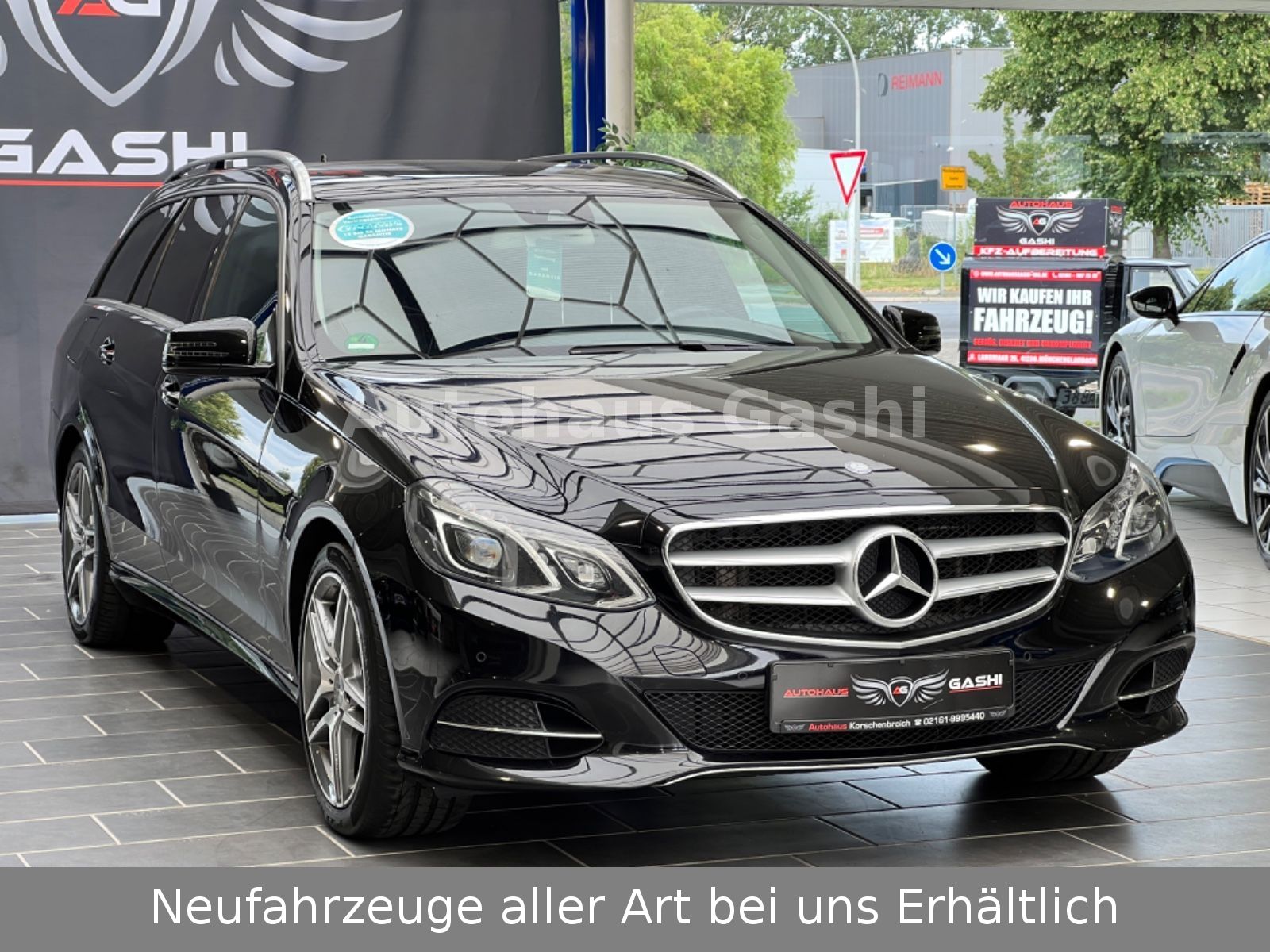 Fahrzeugabbildung Mercedes-Benz E 300 T BlueTEC Avantgarde*9-G*Euro6*LED*AHK*SHZ