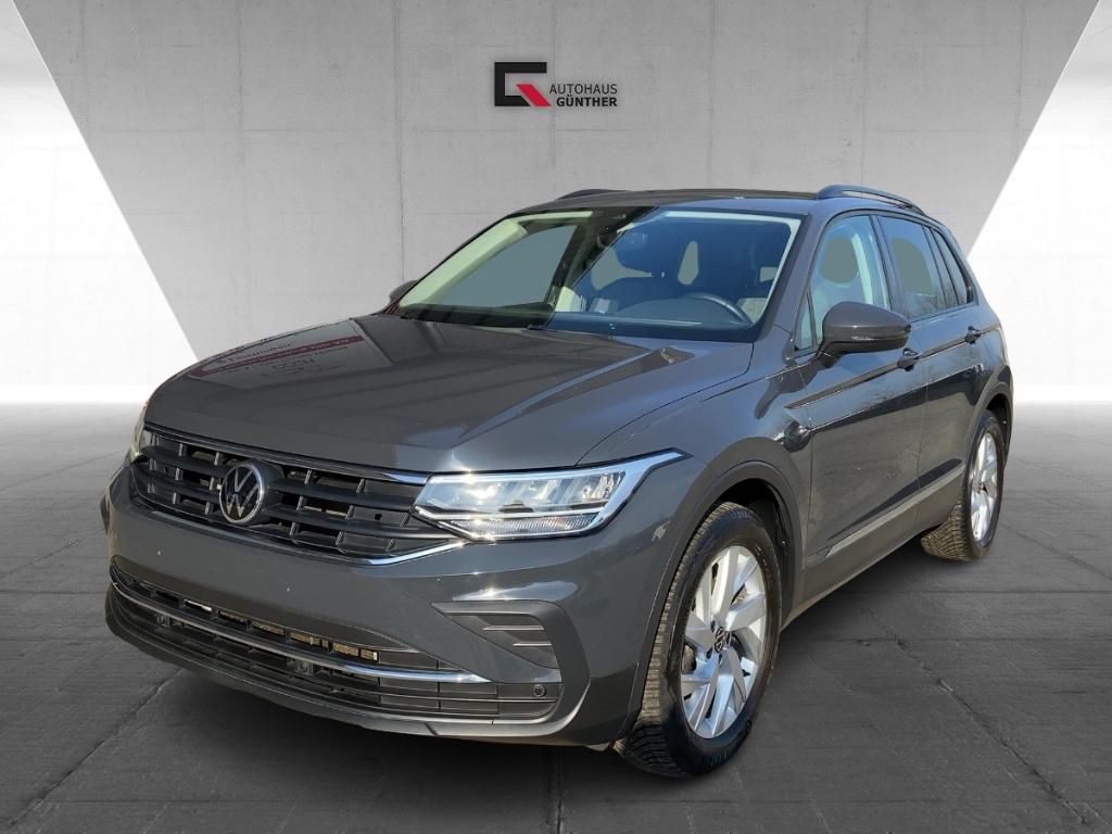 Volkswagen Tiguan Life TSI 1.5 130PS / Winterpaket / RFK / 