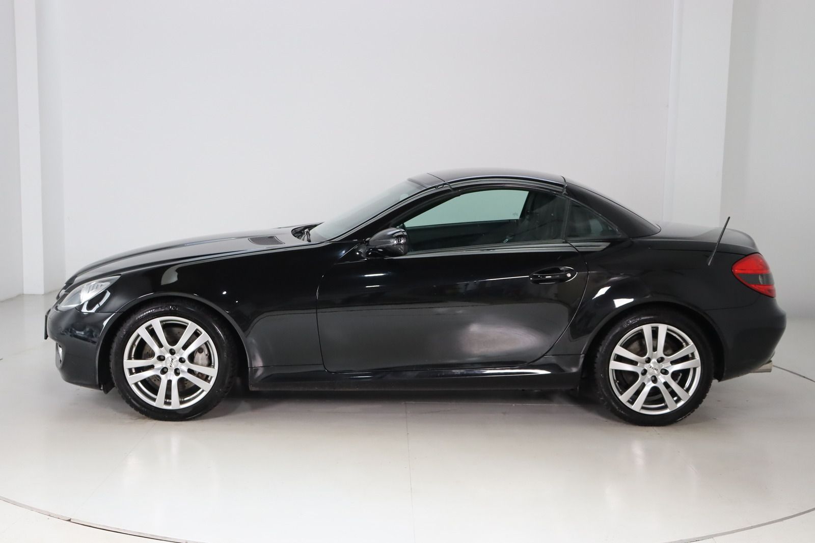 Fahrzeugabbildung Mercedes-Benz SLK 200 KOMPRESSOR * Airscarf * SHZ * Bi-Xenon