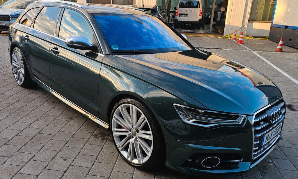 Image of Audi S6