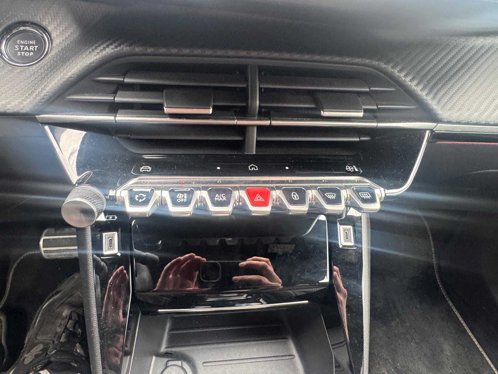 Peugeot 2008 Hybrid 136 GT/360°Kamera/App