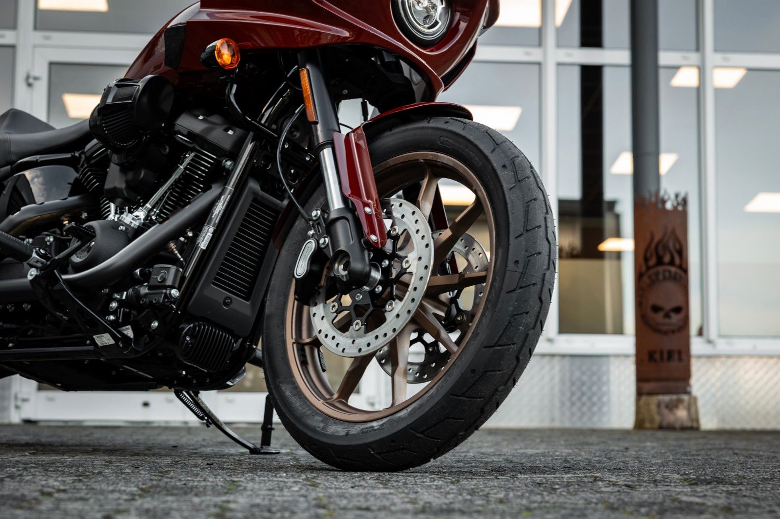Fahrzeugabbildung Harley-Davidson FXLRST LOW RIDER ST 117 -SOFORT VERFÜGBAR