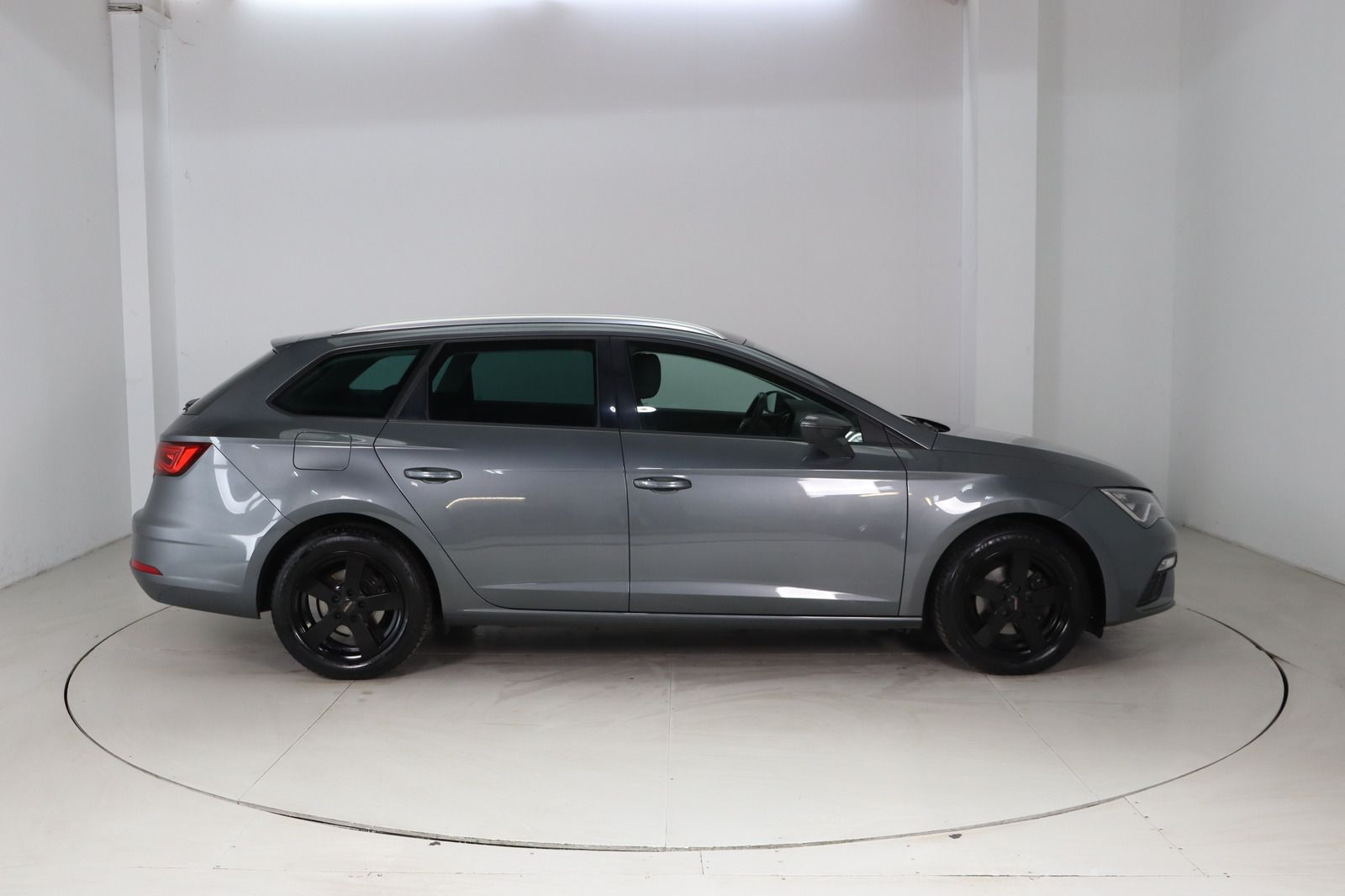 Fahrzeugabbildung SEAT Leon ST 1.4 FR LE 1. Hand * LED * Navi