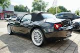 BMW Z4 Roadster 6 Zylinder  2.2i°Navi°Xenon°Leder° - aus 2005: Cabrio