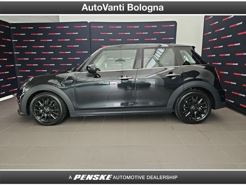 MINI Mini 5 porte Mini 5p 1.5 Cooper Classic aut imagem 3