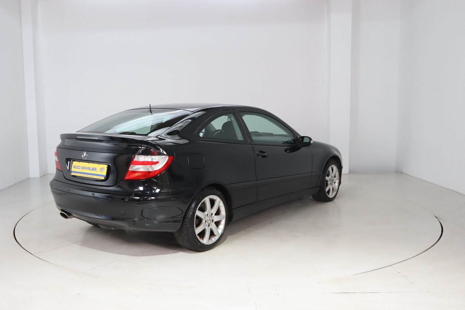 Fahrzeugabbildung Mercedes-Benz C 230 Sportcoupé * Navi * Sitzhzg. * PDC