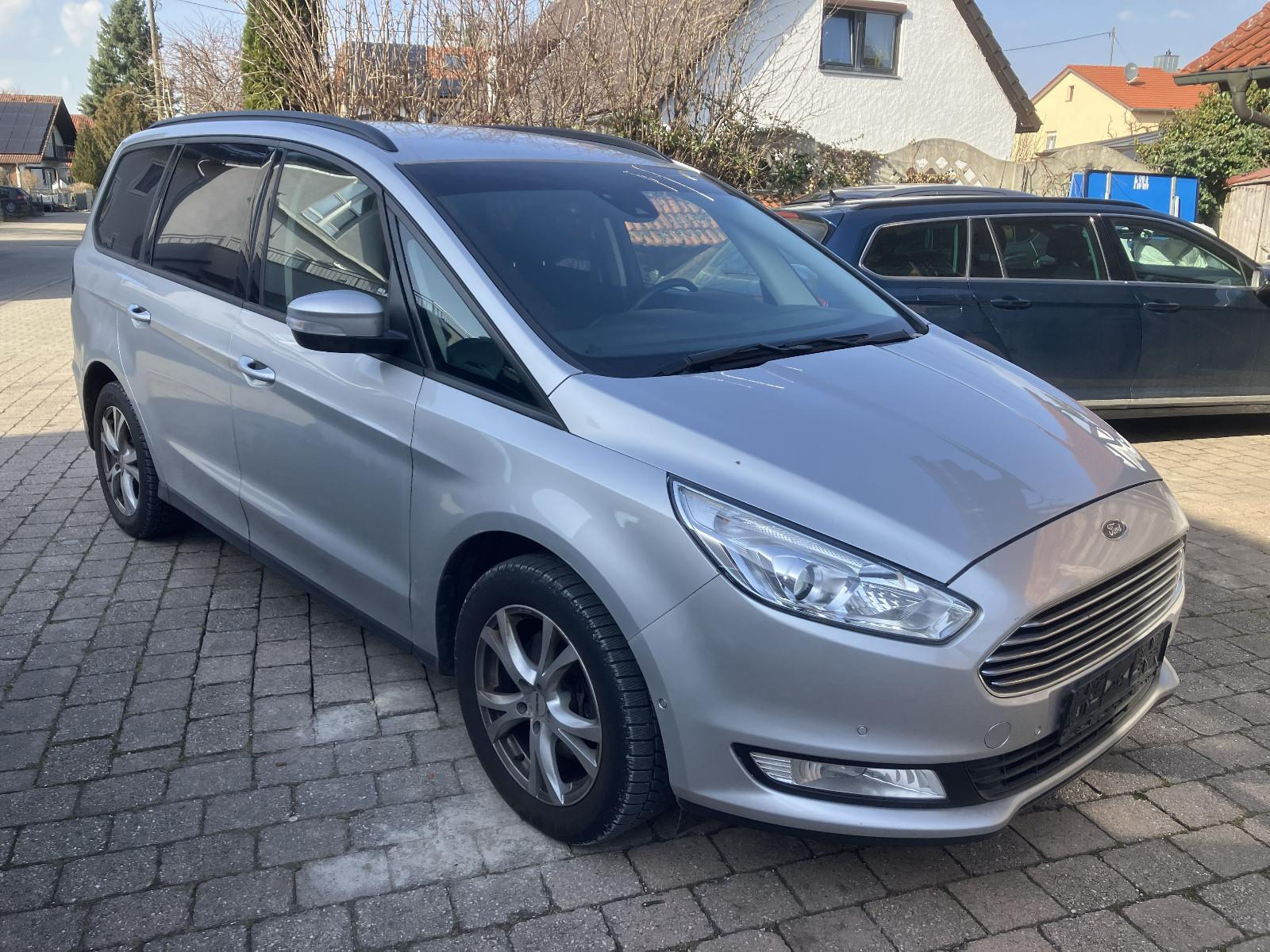 Ford Galaxy Trend NAVI TEMPOMAT 7-Sitzer; PDC