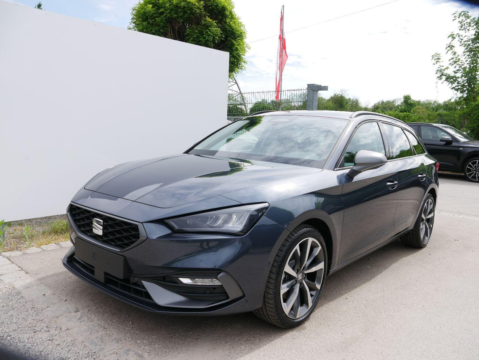Seat Leon Kombi FR 2.0 TDI DSG*NAVI*TEMPOMAT*KAMERA*K imagem 2