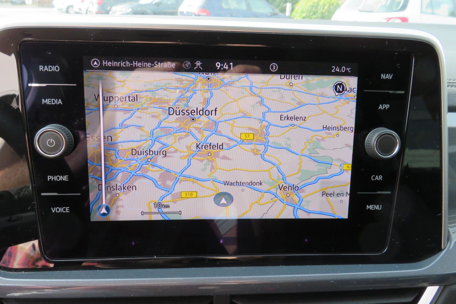 Fahrzeugabbildung Volkswagen T-Roc Style KAMERA ACC NAVI APP SITZH DIGI-COPI