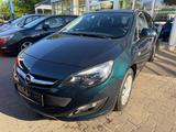 Opel Astra J Sports Tourer Selection Kombi Automatik - Opel Astra: Selection