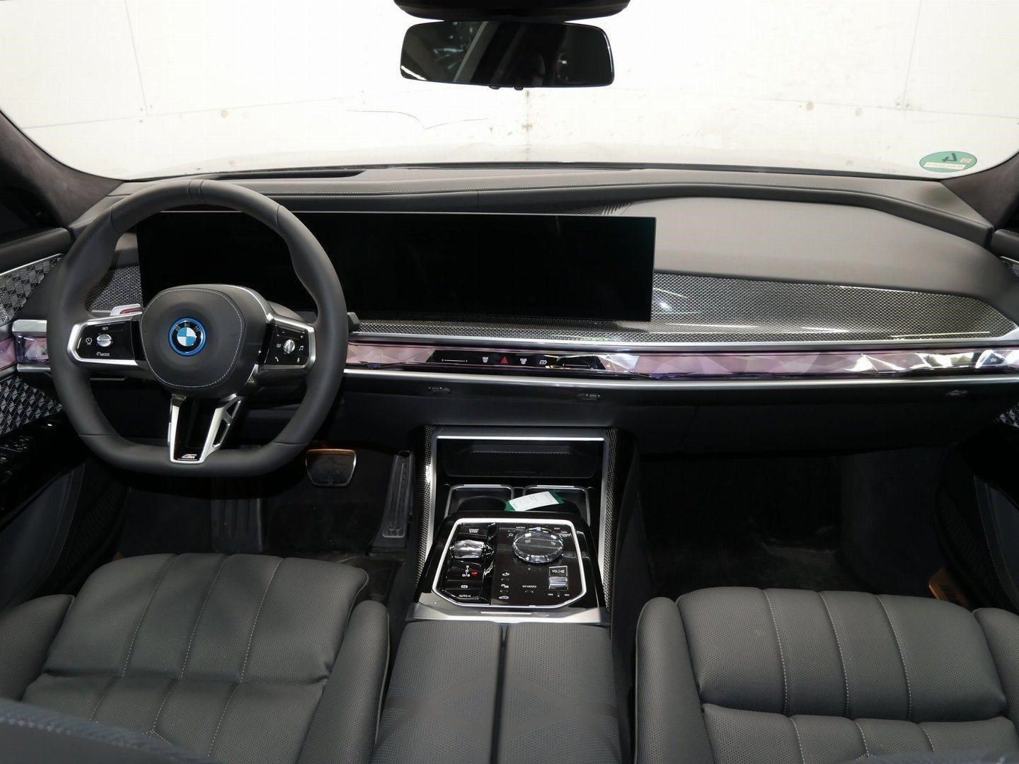 BMW i7 xDrive60 M Sport PRO ExecutiveLoungeSeating foto 5