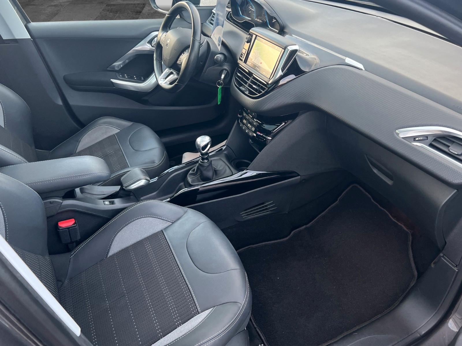 Peugeot 2008 Allure"Garantie-ServiceNEU"2.Hand