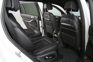 BMW X7 - 8