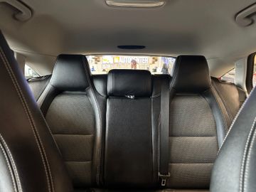 MYAUTOCENTER – Gebraucht- und Jahreswagen mit Werkstattservice in Pfaffenhofen Mercedes-Benz CLA 200 Shooting Brake *TEMPOMAT*NAVI*KLIMA*