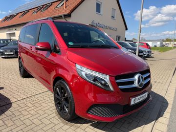 Mercedes V 220 - 1