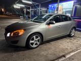 Volvo S60 2.0T - - gebrauchte Volvo S60 aus dem Jahr 2011