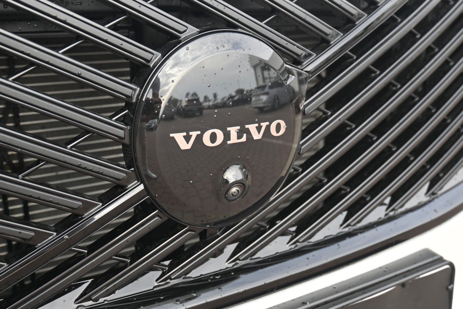 Fahrzeugabbildung Volvo XC90 T8 AWD Ultra Black Edition*LUFT*360*ACC*AHK