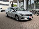 Opel Astra K Sports Tourer Innovation - Opel Astra Kombi Innovation mit Diesel-Antrieb