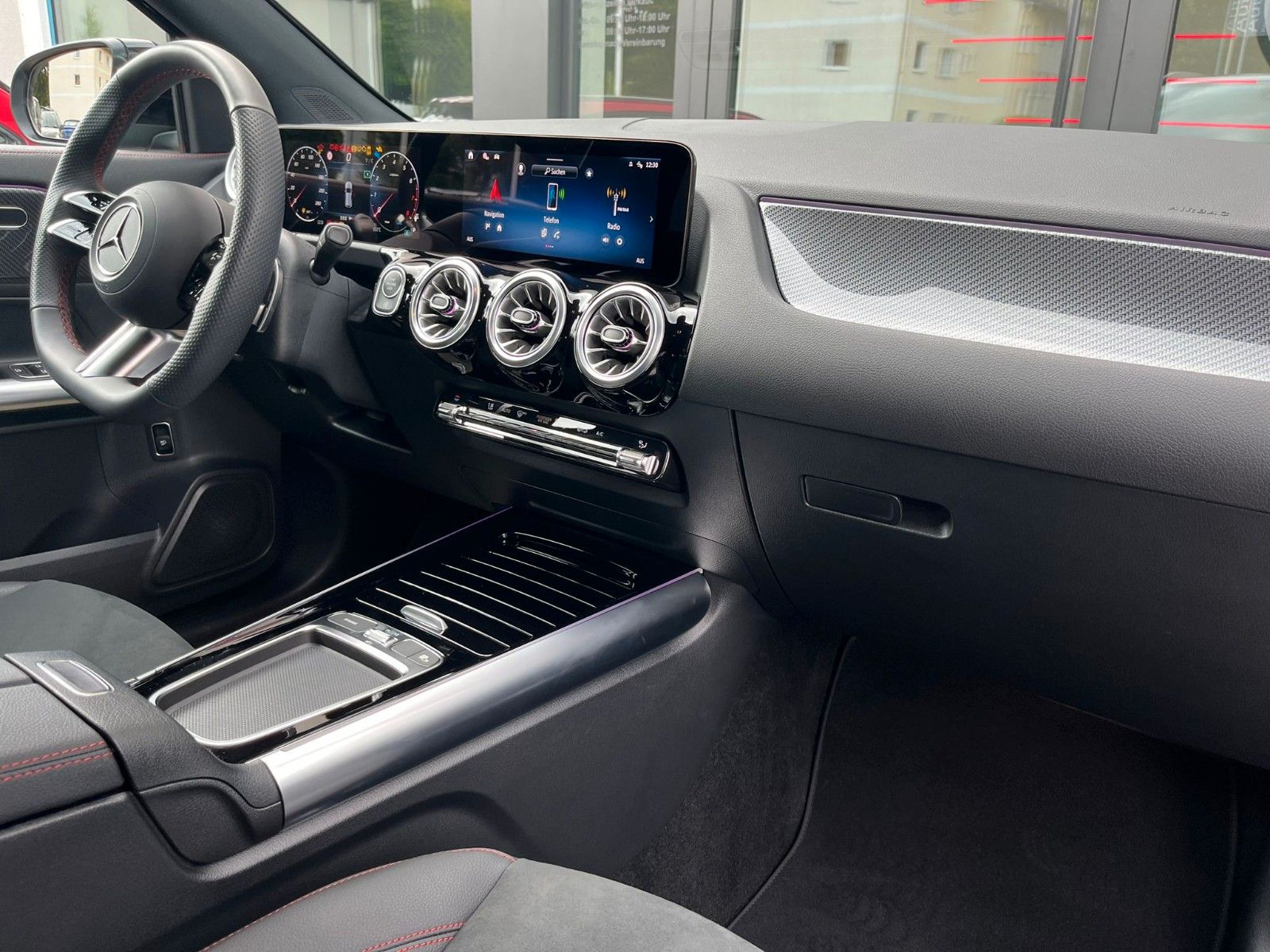 Fahrzeugabbildung Mercedes-Benz GLA 200 GLA -Klasse GLA 200 AMG Line Edition