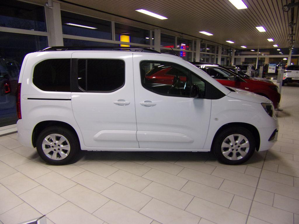 Opel Combo e-Life Ultimate NAVI SITZHZG KLIMAAUT RFK