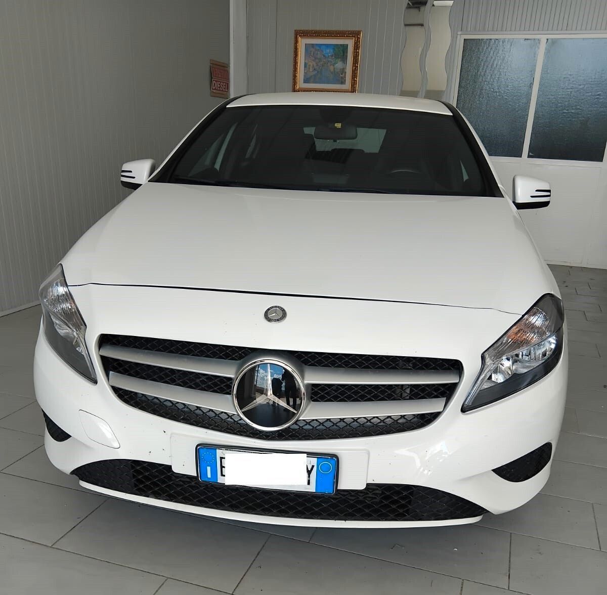 MERCEDES-BENZ A 180
