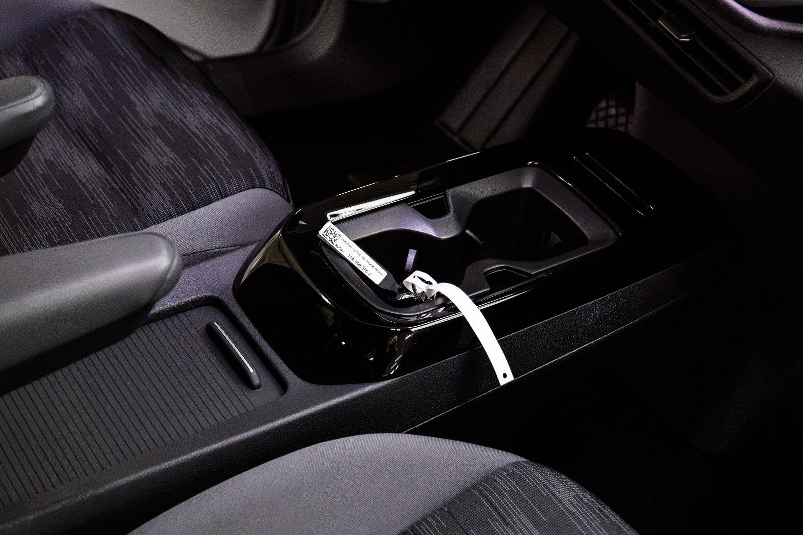 Fahrzeugabbildung Volkswagen ID.4 Pure Performance LED+NAVI+APP+GJ-REIFEN