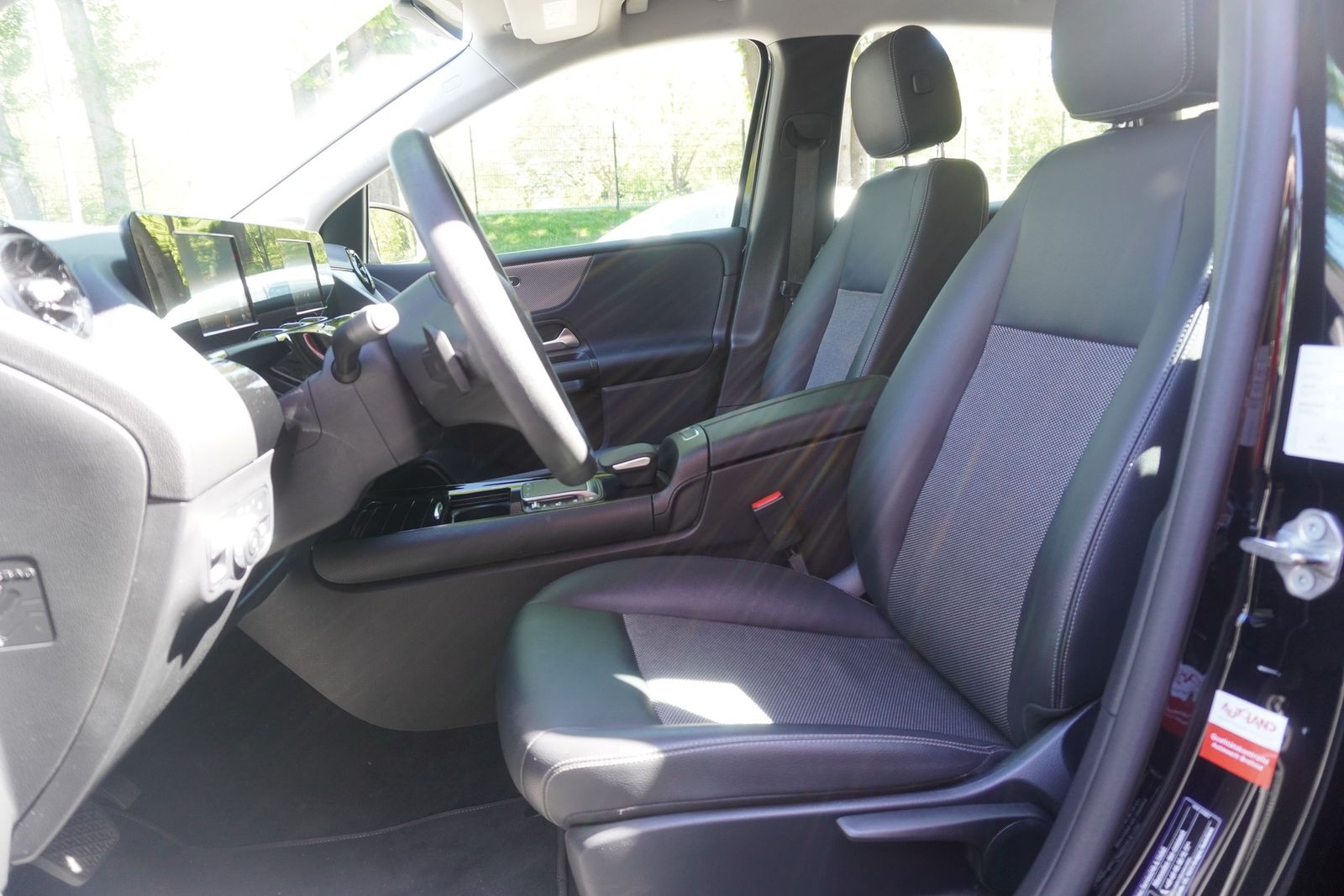 Mercedes-Benz B250 e Style AUTOMATIK LED NAVI SPUR TOTW T-LEDE foto 11