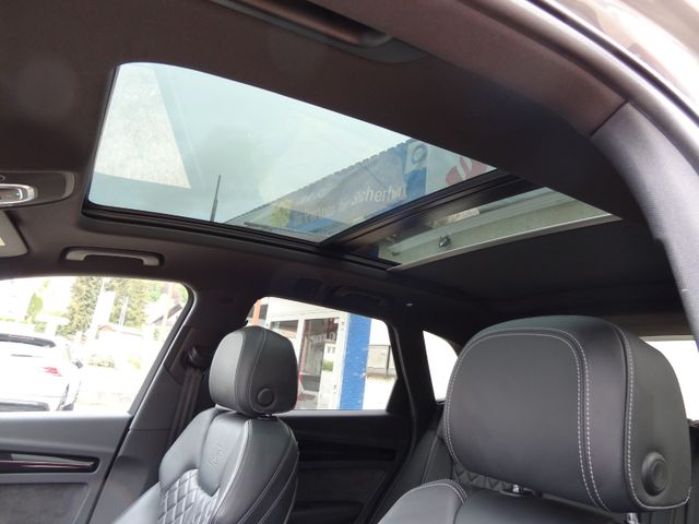 Fahrzeugabbildung Audi SQ5 3.0 TFSI quattro/Pano/StH/Raute/HUD/Kam/AHK/