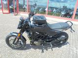 Husqvarna Svartpilen 125 - HUSQVARNA VON 81 BIS 125 CCM