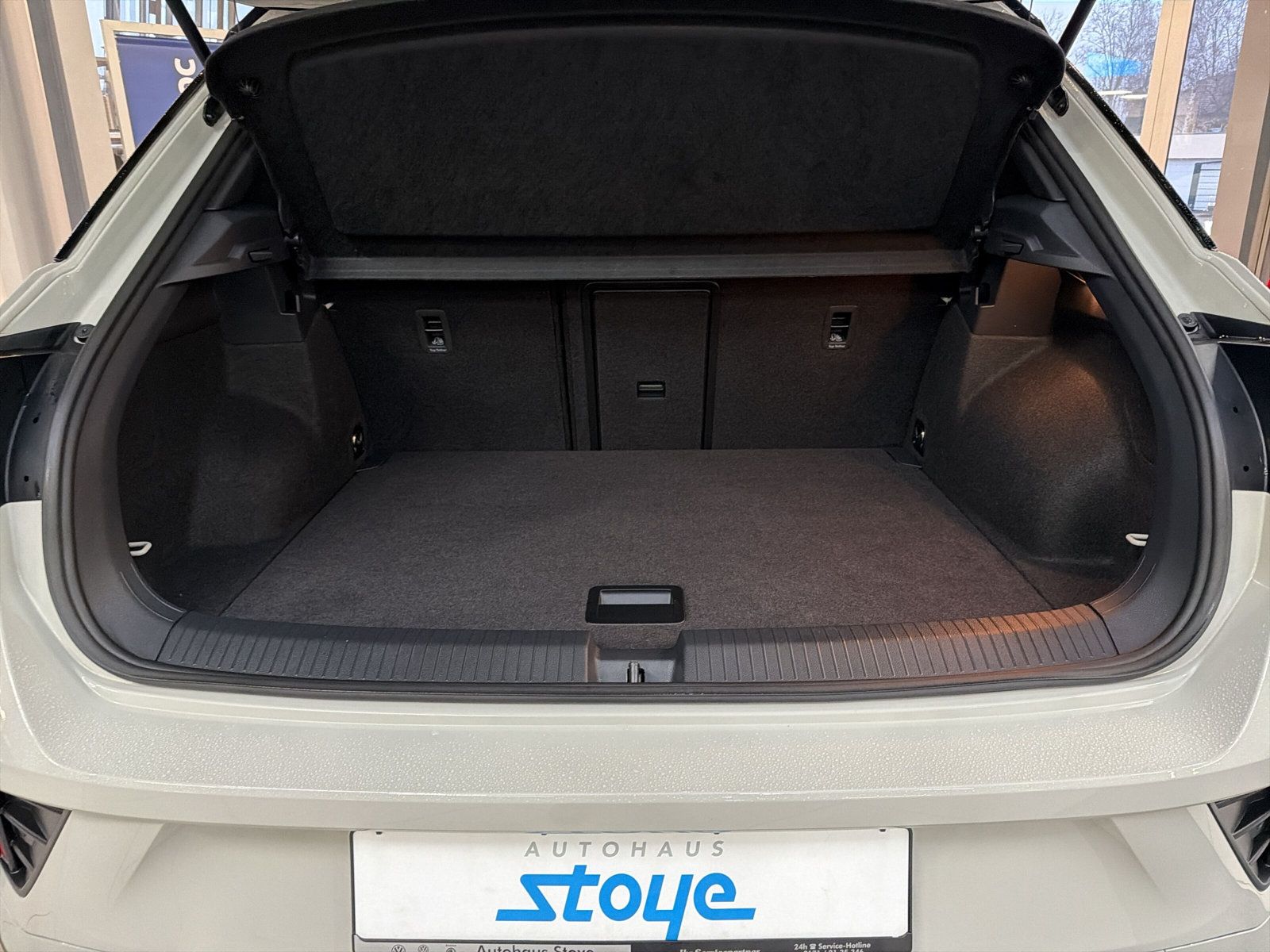 T-Roc R-Line TSi Navi AZV Black Style LED