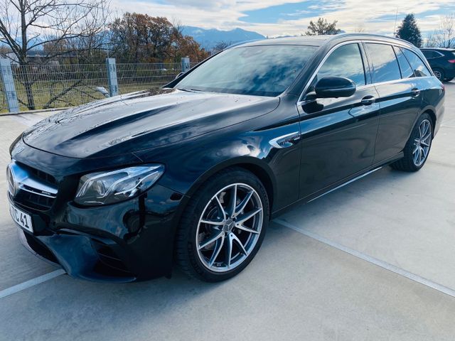 Mercedes-Benz E 63 AMG Mercedes-AMG E 63 4MATIC-Panorama