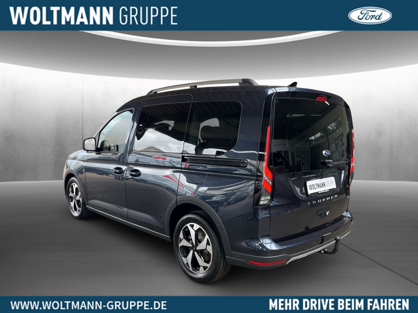 Fahrzeugabbildung Ford Tourneo Connect PHEV Active Pano Dig. Cockpit LE