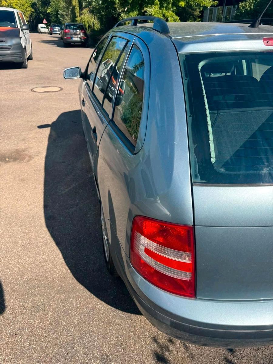 Skoda Fabia 2006 — photo 8