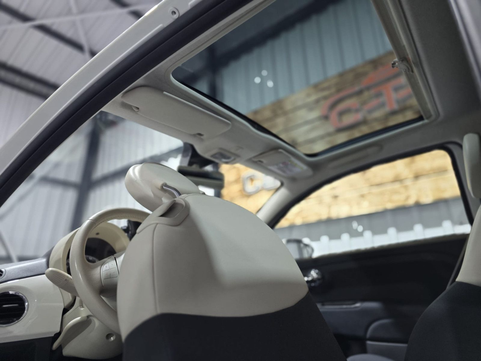 Fahrzeugabbildung Fiat 500 Lounge/Klima/Panorama/EURO6/TÜV-NEU/Garantie