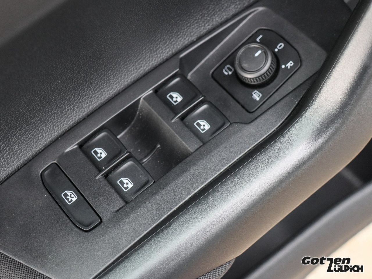 Fahrzeugabbildung Volkswagen Polo Life 1,0TSI DSG Rückfahrkamera Klima LED