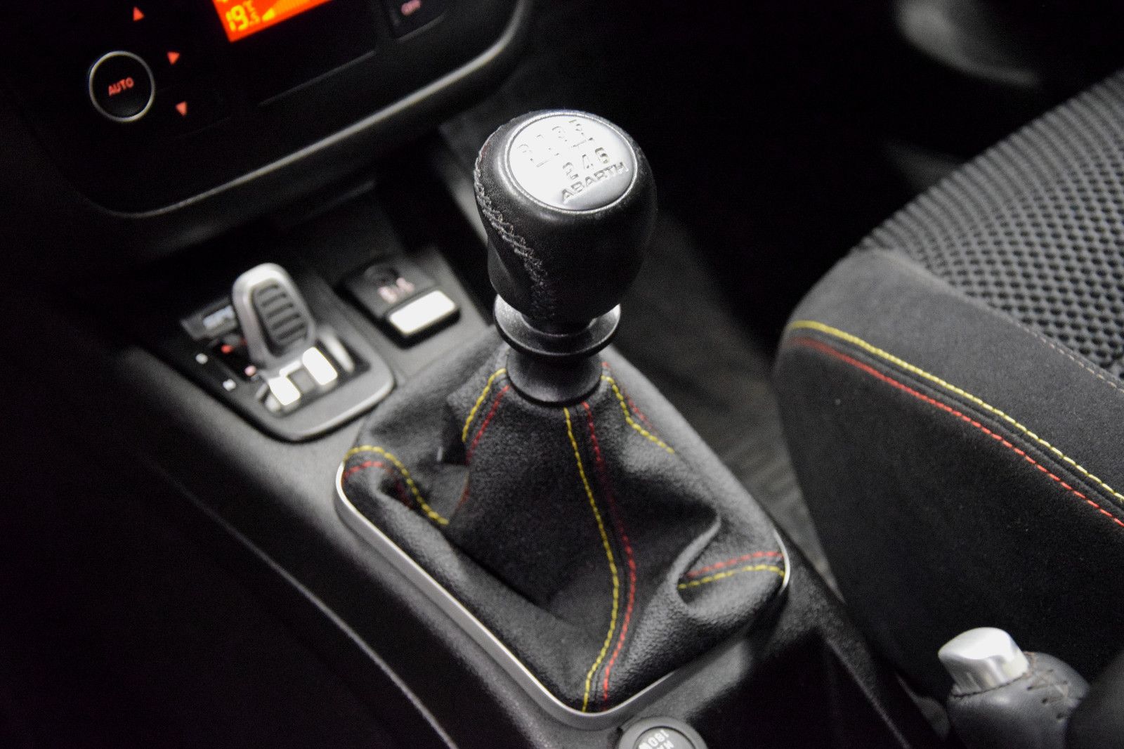 Fahrzeugabbildung Abarth Punto Evo ESTETICO  -  1. Hand & FIAT Scheckheft