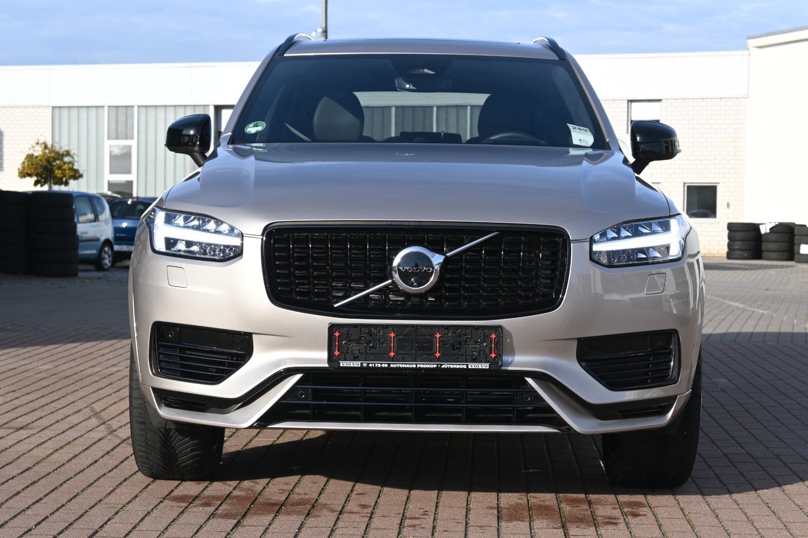 Fahrzeugabbildung Volvo XC90 T8 AWD Ultimate Dark*STDHZG*360°*LUFT*0,5%