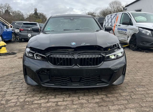 BMW 320d  M Sport Shadow Line HeadUp Panorama