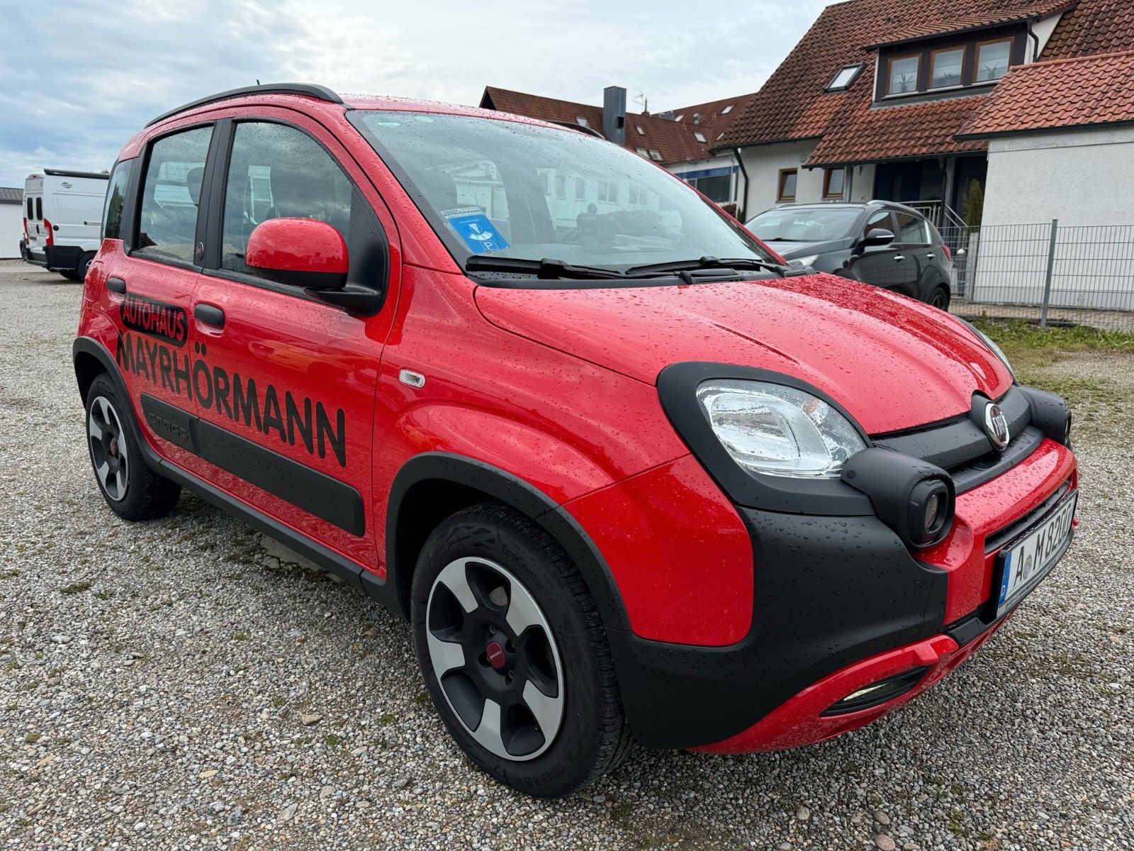 Fahrzeugabbildung Fiat Panda Cross RED Hybrid 1.0 GSE 70PS / DAB / USB