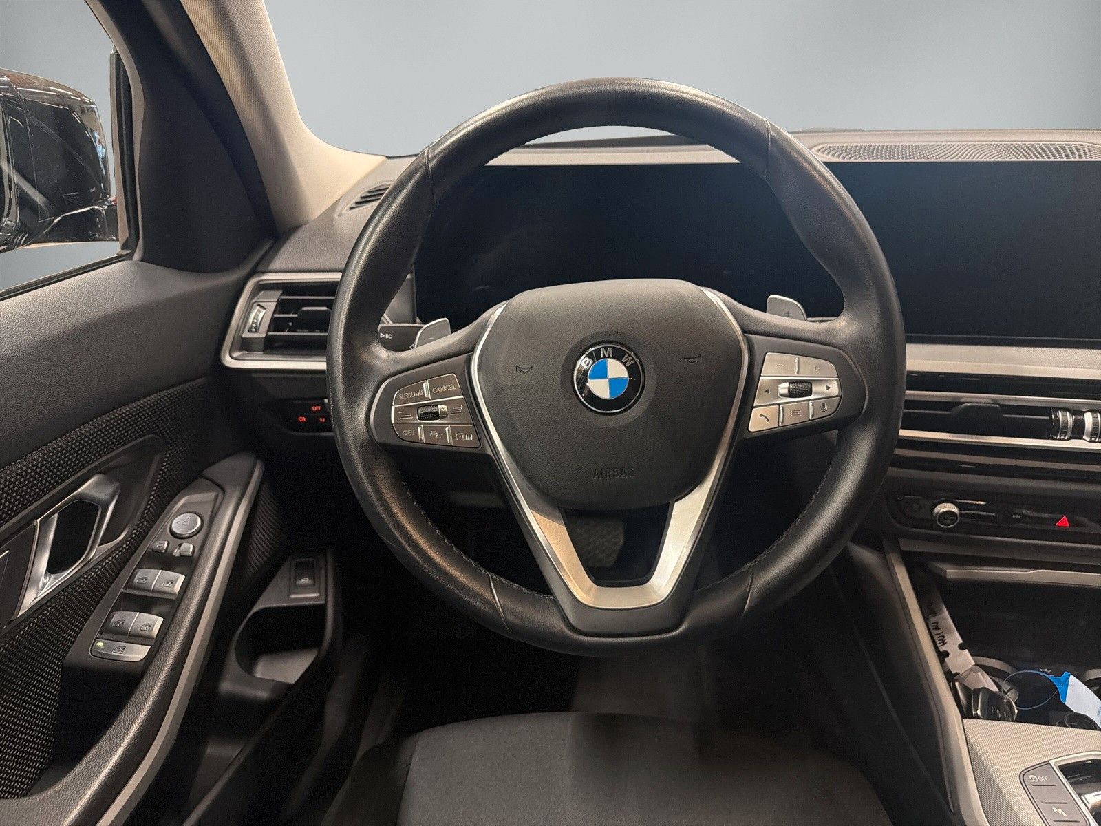 BMW 320 - Bild 4