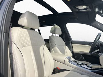 BMW X7 - 11