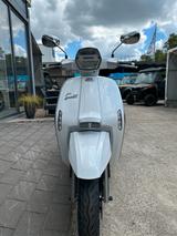 Lambretta V-Special 125 Flex Weiß / Roter Sitz - LAMBRETTA V125 SPECIAL