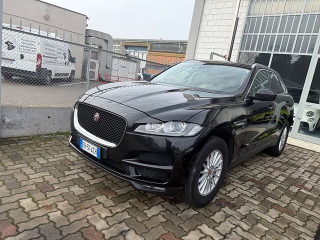 Jaguar F-Pace 2.0 D 180 CV