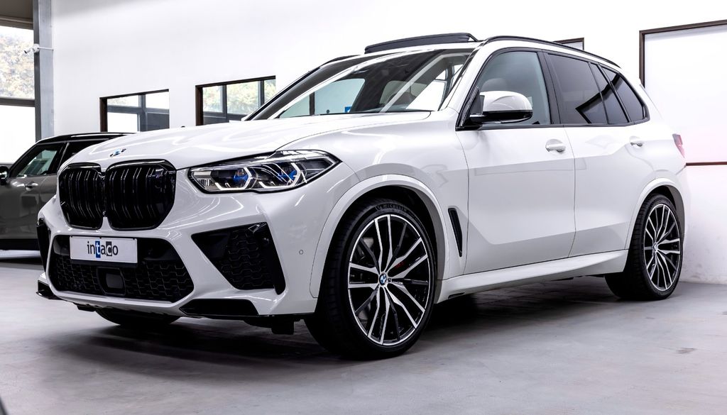 Image of BMW X5 M50