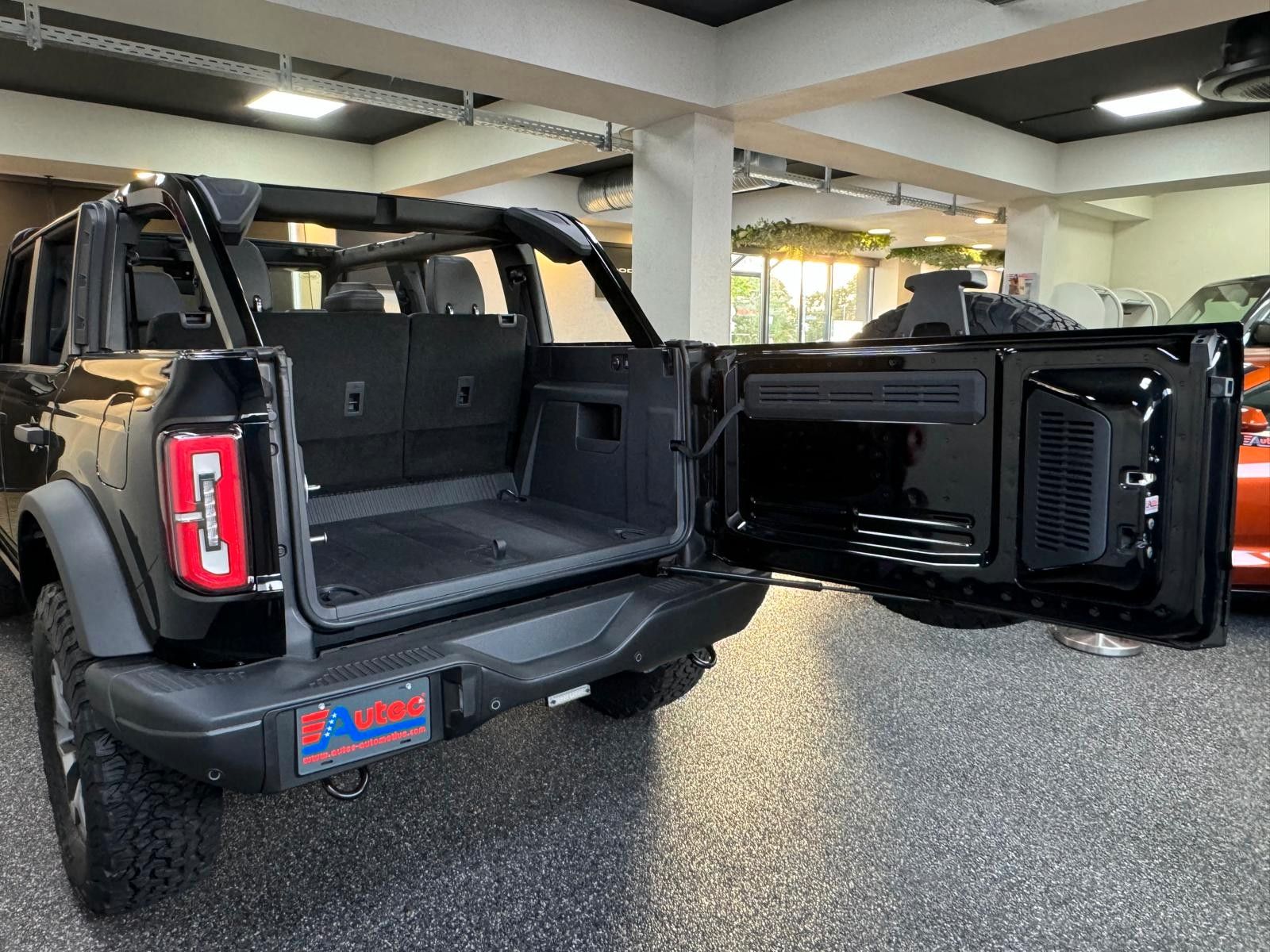 Fahrzeugabbildung Ford BRONCO BADLANDS ADVANCED-ECOBOOST 4x4-FIRST EDIT
