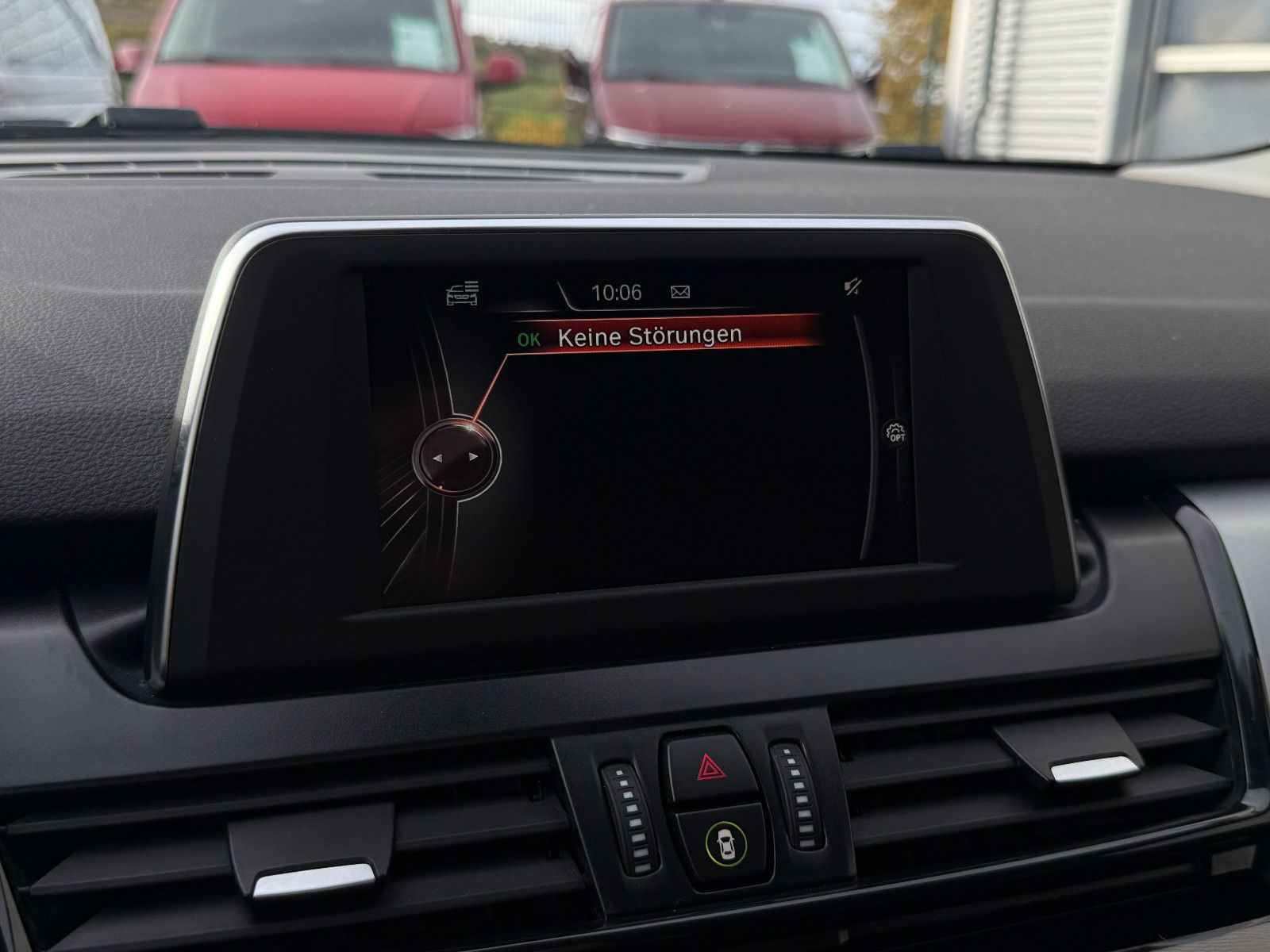 Fahrzeugabbildung BMW 218 Active Tourer Advantage GRA LED PDC SHZ