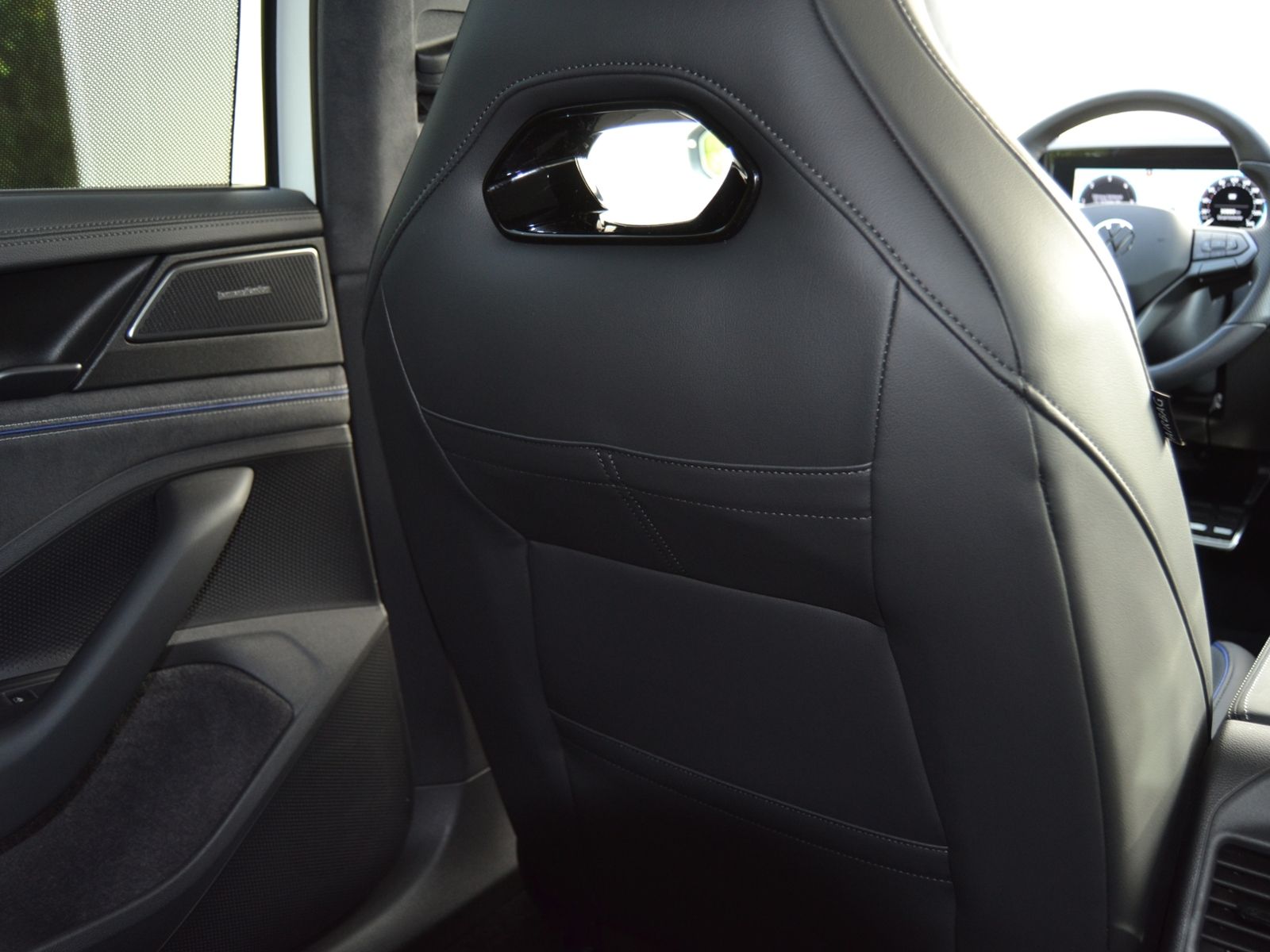 Passat Variant 2.0 TDI 193 PS 4M DSG R-Line Sign