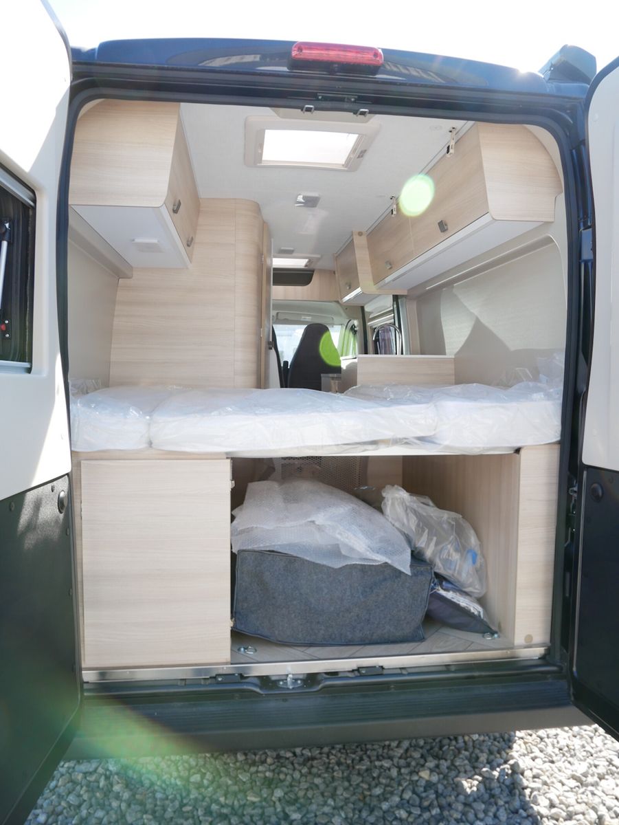 Fahrzeugabbildung Chausson Van First Line V594L Dörr Black-Edition exklusiv